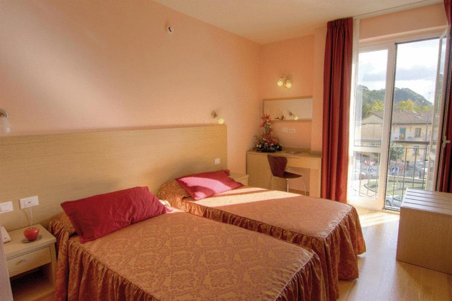 Hotel Granducato Монтелупо Фиорентино Екстериор снимка